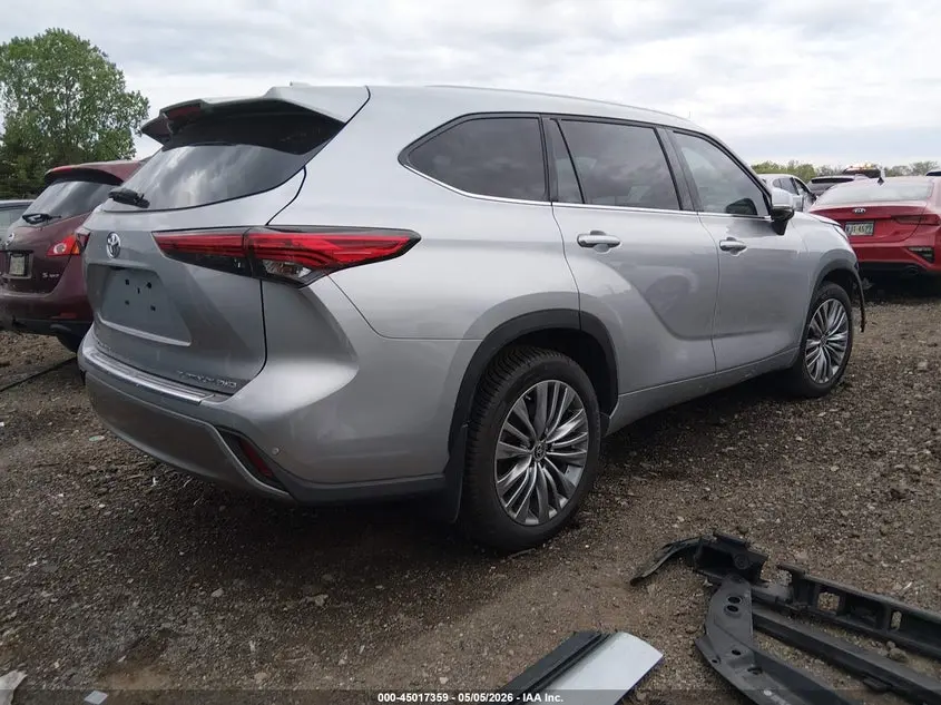 2023 TOYOTA HIGHLANDER PLATINUM