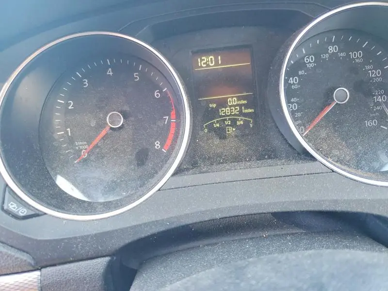 2015 VOLKSWAGEN JETTA SE  