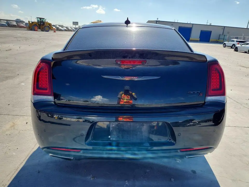 2021 CHRYSLER 300 S  