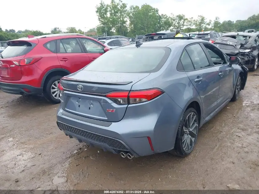 2022 TOYOTA COROLLA XSE