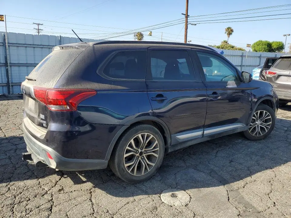 2016 MITSUBISHI OUTLANDER SE  