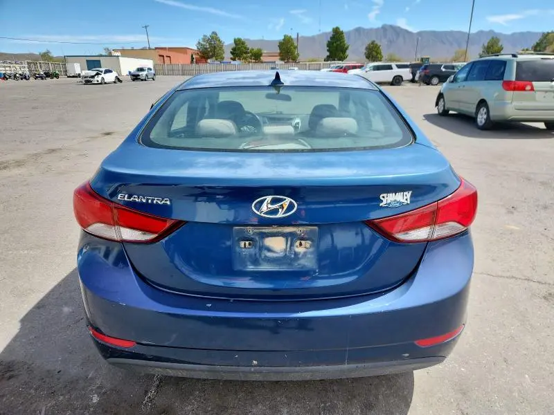 2014 HYUNDAI ELANTRA SE  