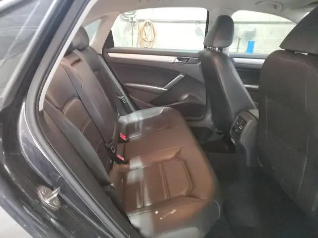 2019 VOLKSWAGEN PASSAT WOLFSBURG  