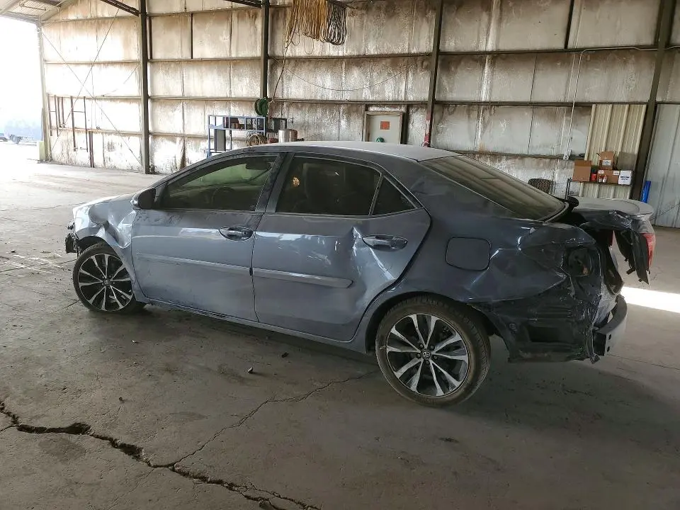 2017 TOYOTA COROLLA SE  