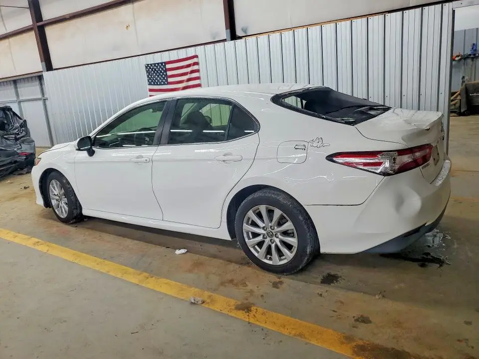 2018 TOYOTA CAMRY LE  