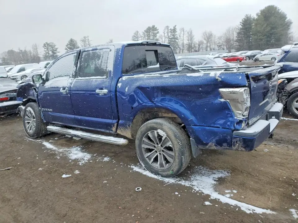 2017 NISSAN TITAN SL  