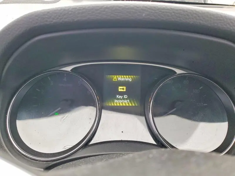 2015 NISSAN ROGUE SV  