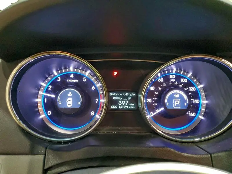 2011 HYUNDAI SONATA GLS  