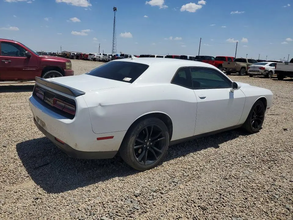 2018 DODGE CHALLENGER SXT  