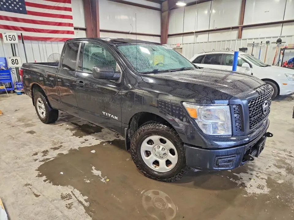 2018 NISSAN TITAN S  