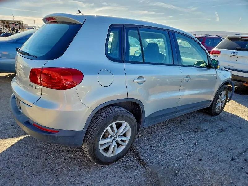 2012 VOLKSWAGEN TIGUAN S  
