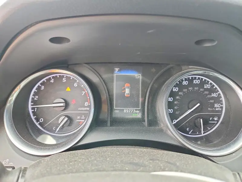 2018 TOYOTA CAMRY SE  