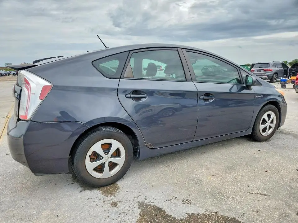 2014 TOYOTA PRIUS TWO  