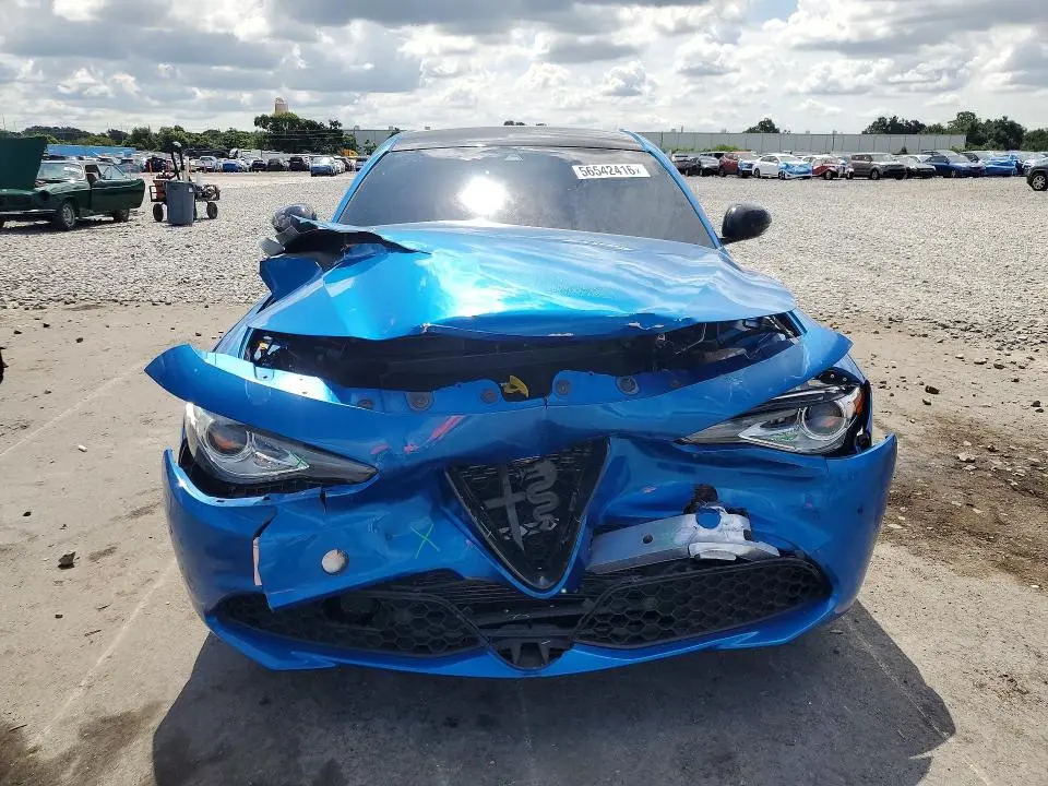 2021 ALFA ROMEO GIULIA SPORT  