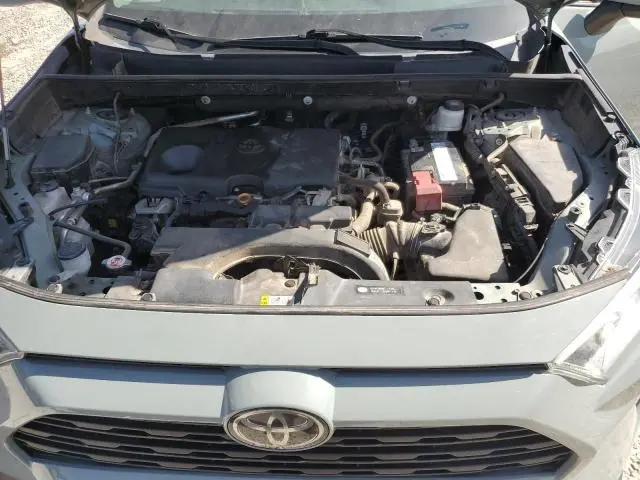 2019 TOYOTA RAV4 XLE  