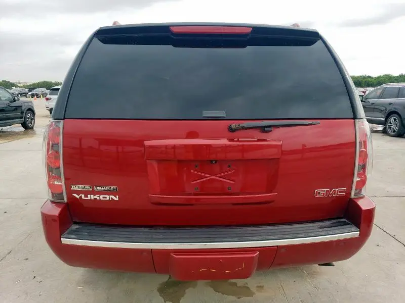 2012 GMC YUKON DENALI