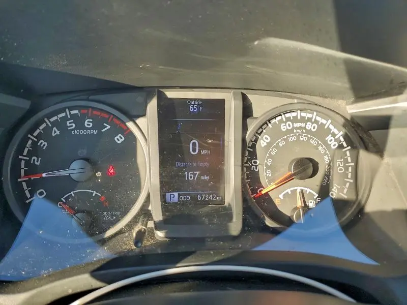 2022 TOYOTA TACOMA SR  