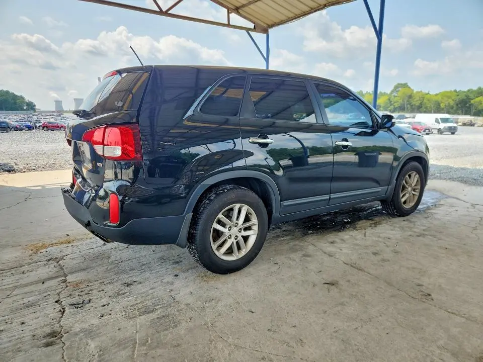 2014 KIA SORENTO LX  