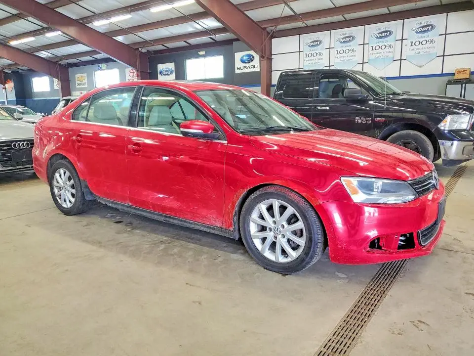2013 VOLKSWAGEN JETTA SE  