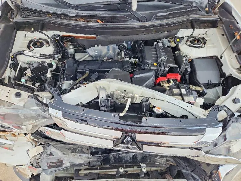 2017 MITSUBISHI OUTLANDER SE  