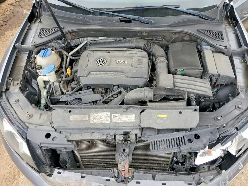 2015 VOLKSWAGEN PASSAT S  