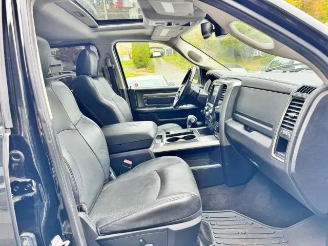 2013 RAM 1500 SPORT