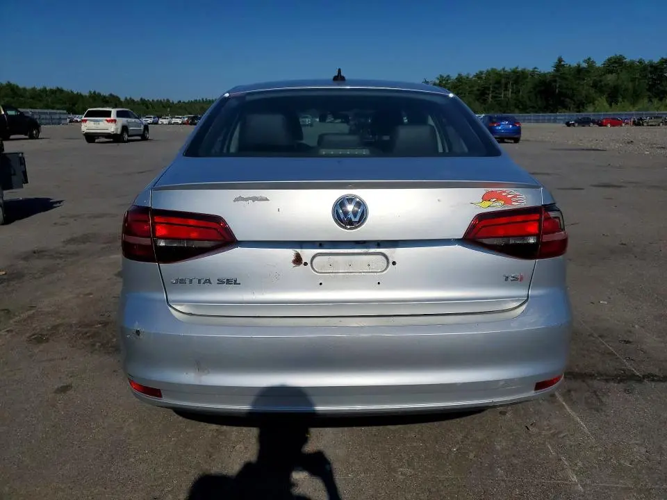 2016 VOLKSWAGEN JETTA SEL  