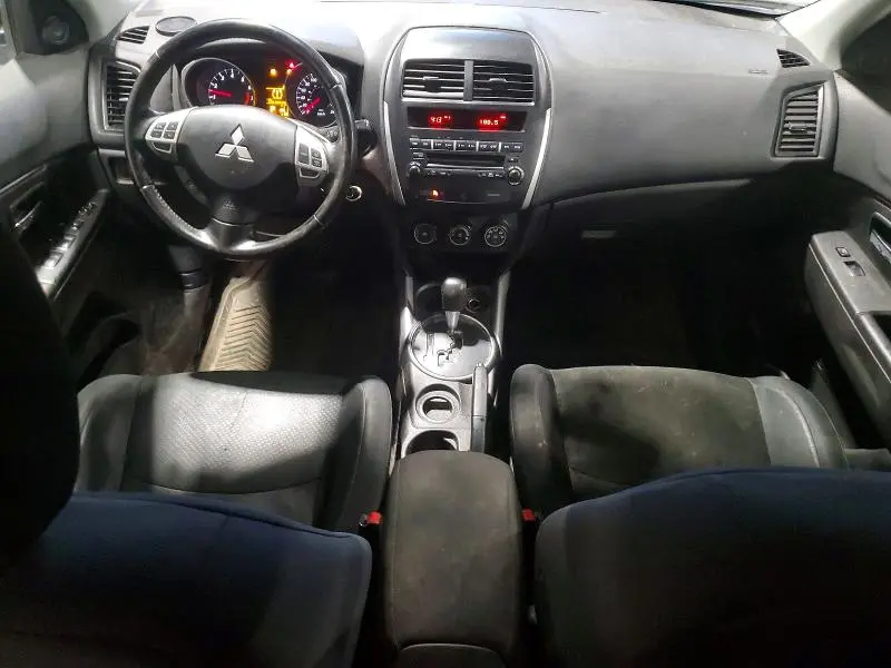 2013 MITSUBISHI RVR SE  