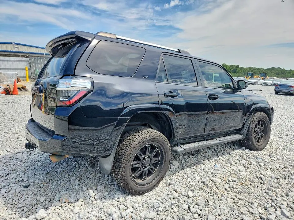 2020 TOYOTA 4RUNNER SR5  