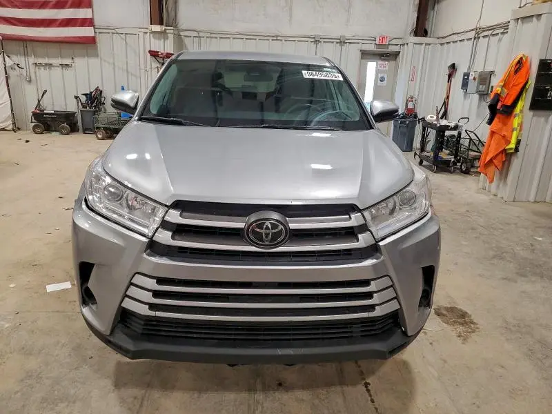 2019 TOYOTA HIGHLANDER LE  