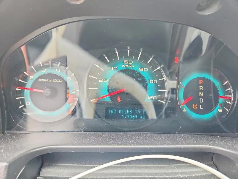 2010 FORD FUSION SE  