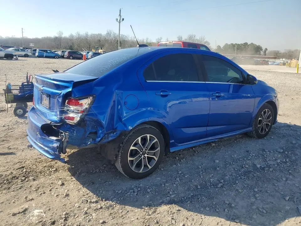 2018 CHEVROLET SONIC LT  