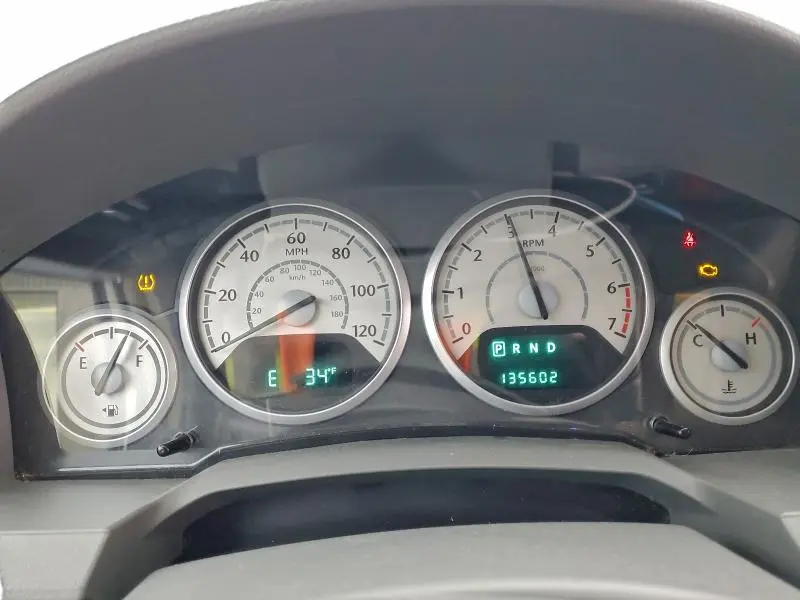 2010 CHRYSLER TOWN & COUNTRY TOURING  