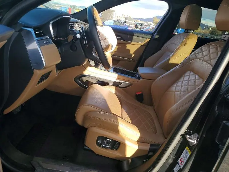 2023 JAGUAR F-PACE S  