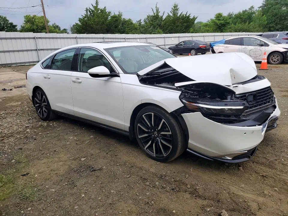2023 HONDA ACCORD TOURING HYBRID  