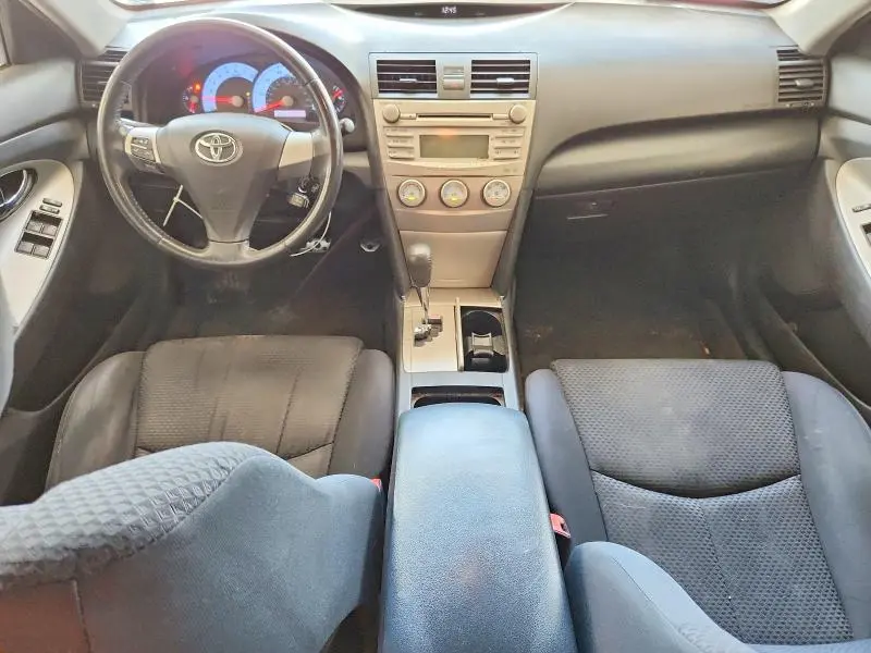 2010 TOYOTA CAMRY SE  