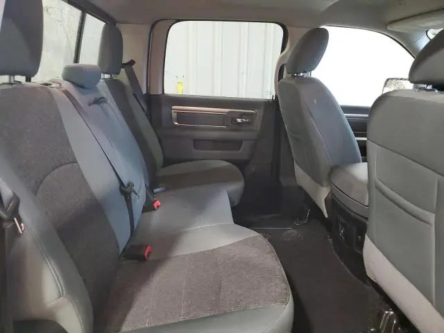 2019 RAM 1500 CLASSIC SLT  