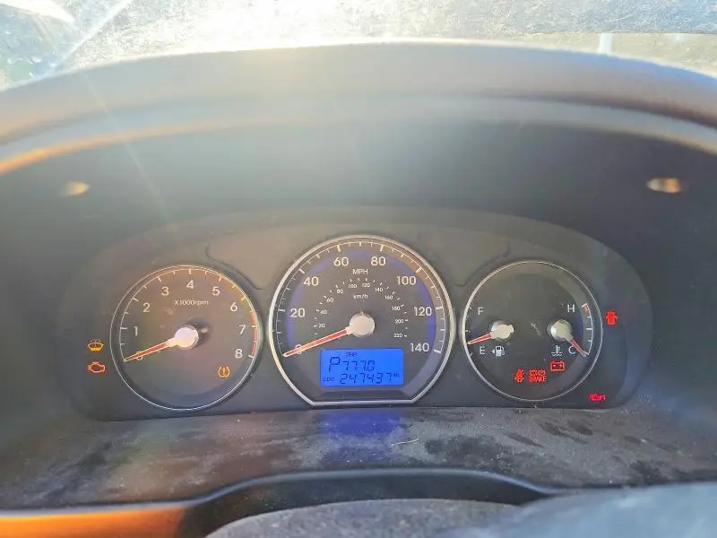 2011 HYUNDAI SANTA FE GLS  