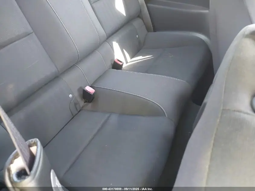 2011 CHEVROLET CAMARO 2LS