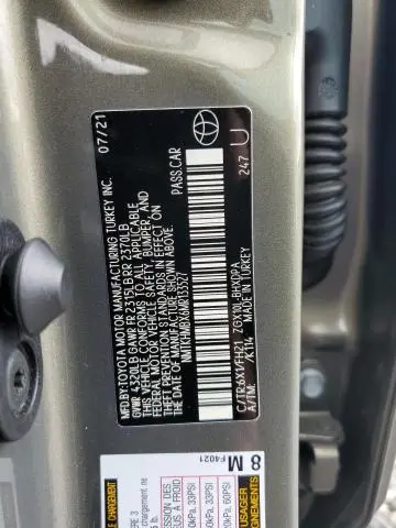 2021 TOYOTA C-HR XLE  