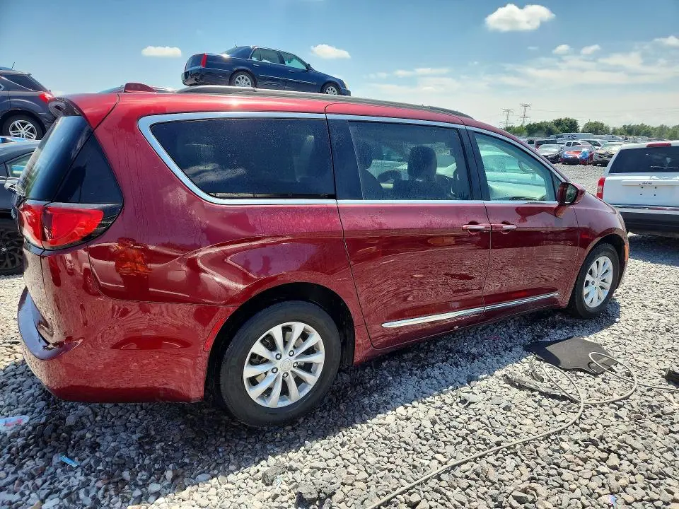 2017 CHRYSLER PACIFICA TOURING L  