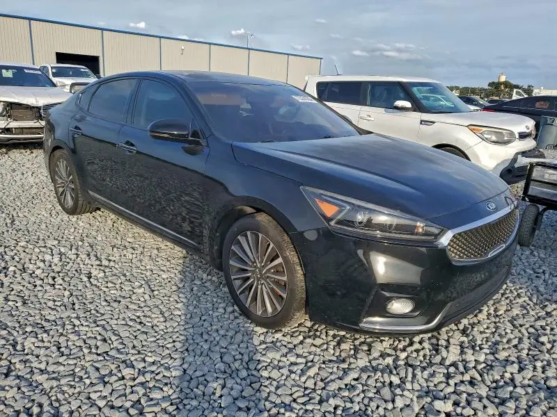 2017 KIA CADENZA PREMIUM  