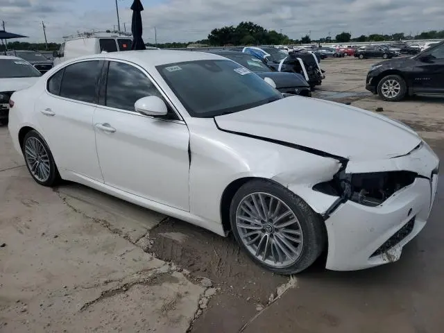 2017 ALFA ROMEO GIULIA TI  