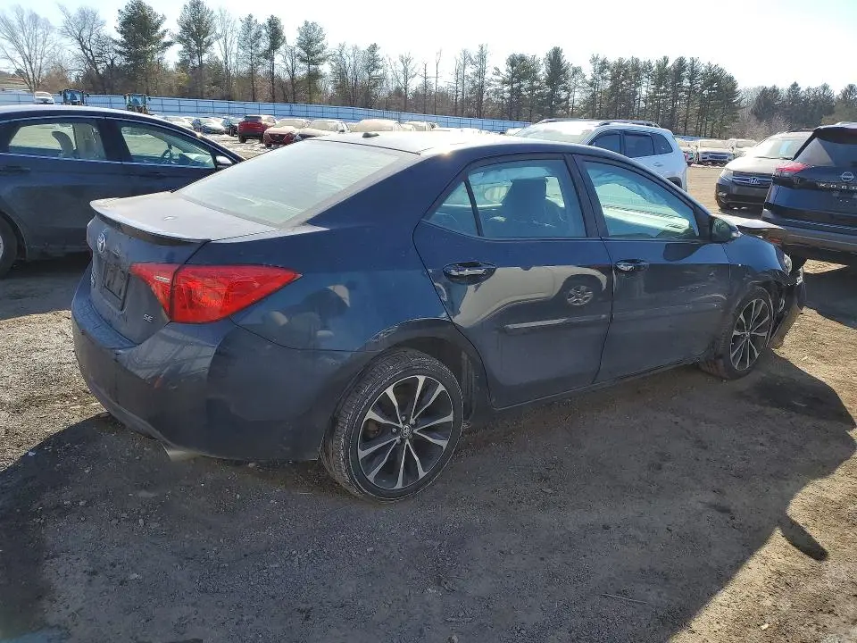 2019 TOYOTA COROLLA SE  