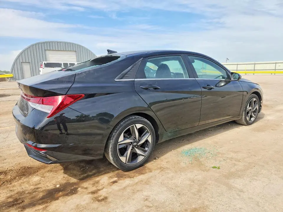 2022 HYUNDAI ELANTRA LIMITED  