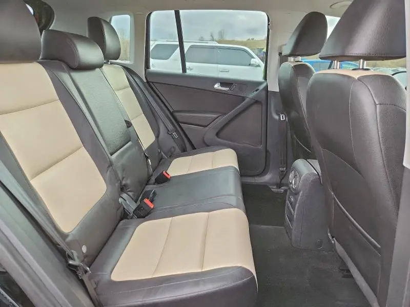 2016 VOLKSWAGEN TIGUAN S  