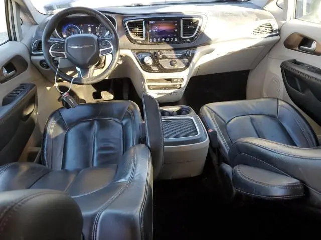 2017 CHRYSLER PACIFICA TOURING L PLUS  