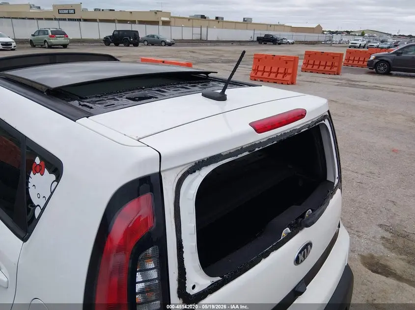 2014 KIA SOUL +