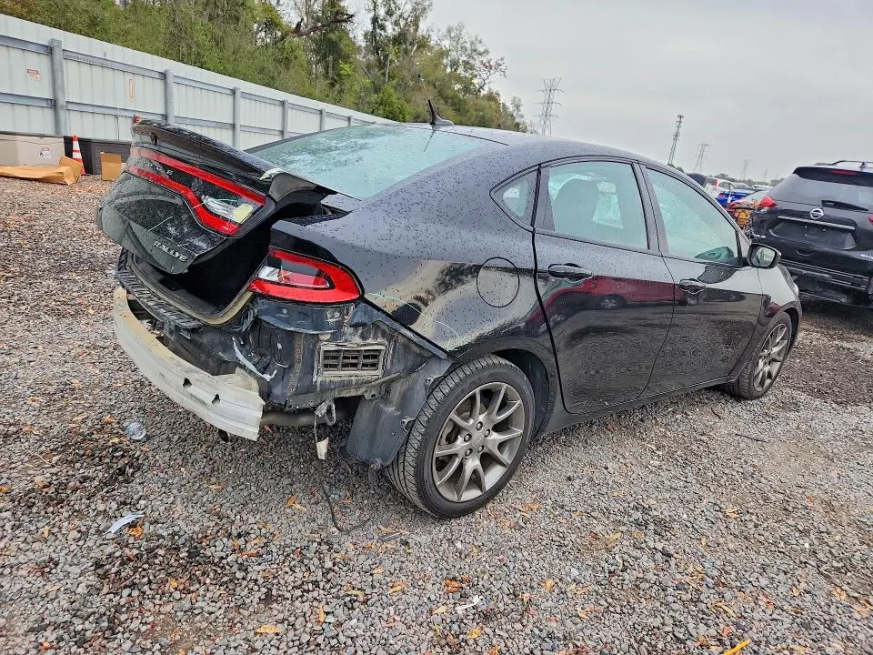 2015 DODGE DART SXT  