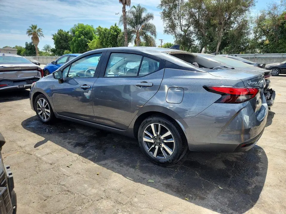 2025 NISSAN VERSA SV  